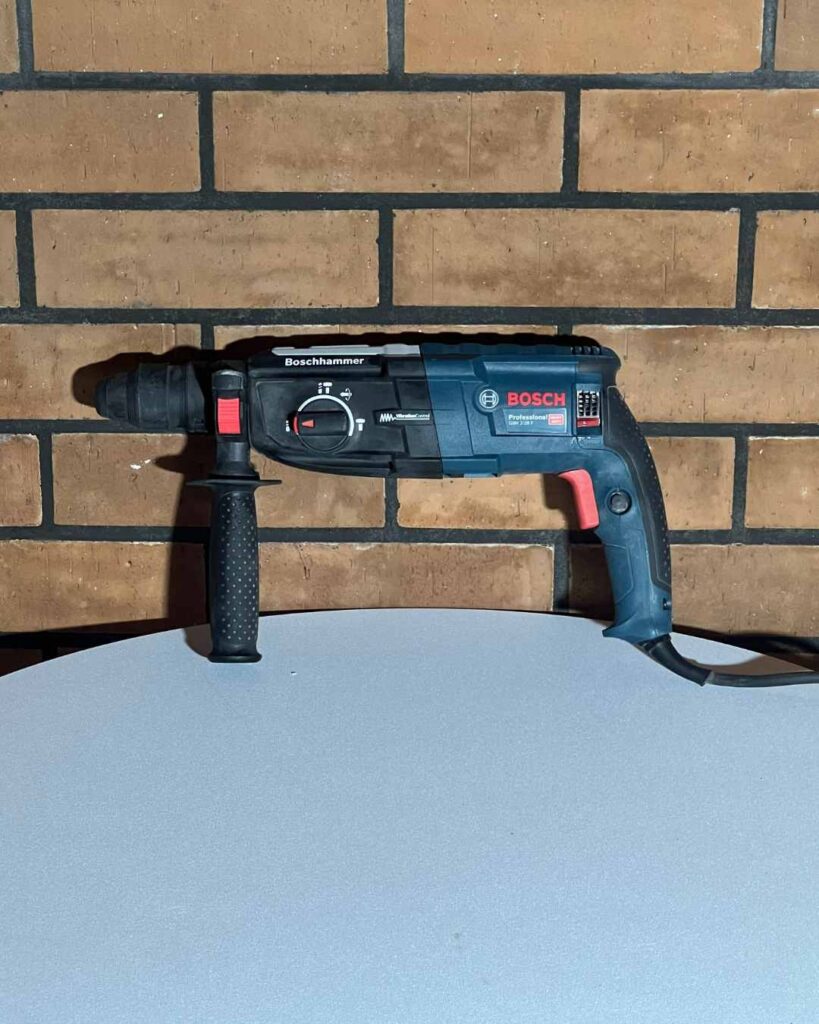 Bohrmaschine Bosch GBH 2-28 (2)