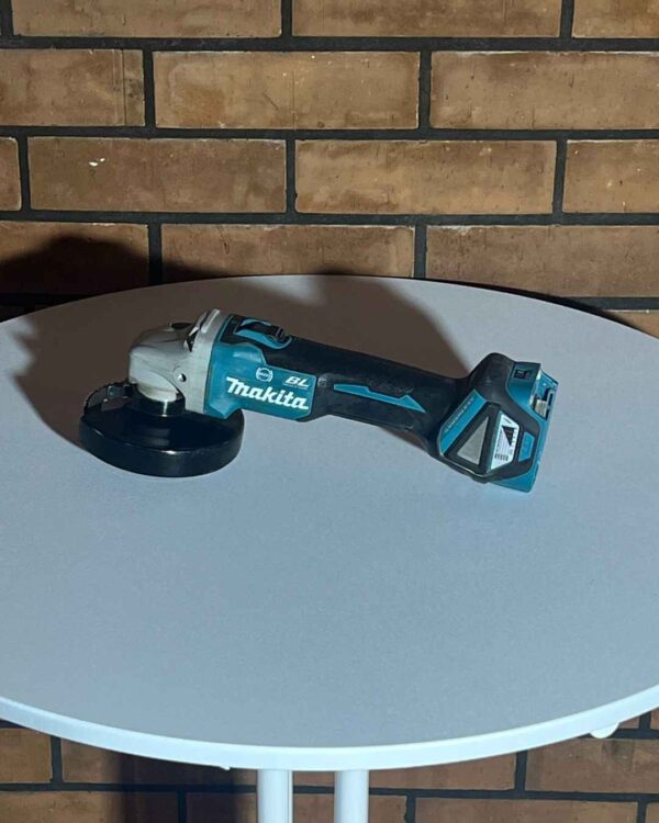 Winkelschleifer Makita DGA513