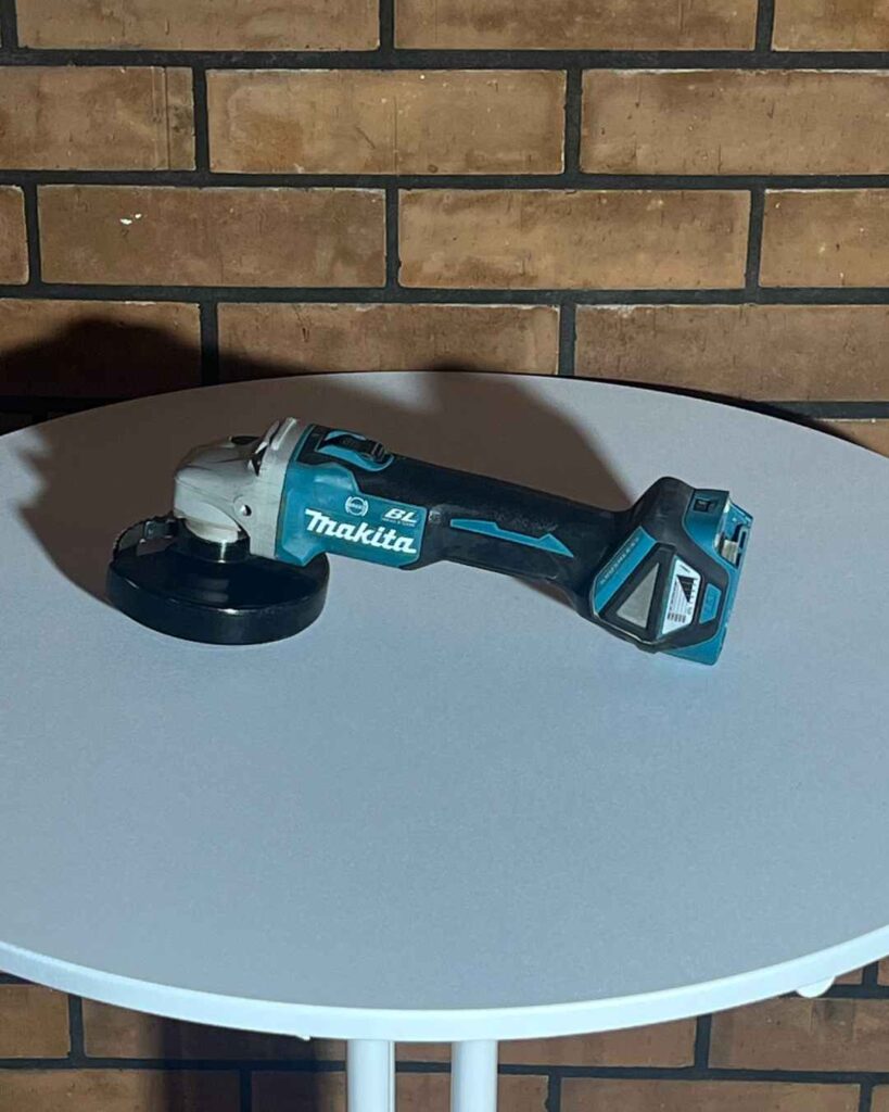 Winkelschleifer Makita DGA513